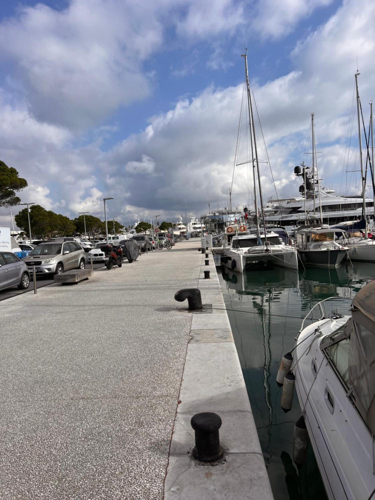 Location Cote D Azur Hotel Antibes Buitenkant foto